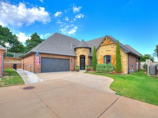 1065 Villas Creek Drive, Edmond, OK 73003