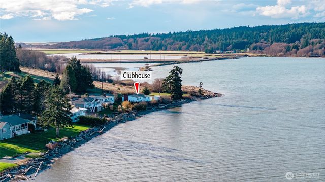 710 E Bay Front Lane, Oak Harbor, WA 98277