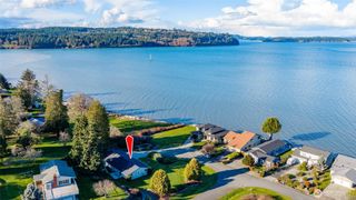 710 E Bay Front Lane, Oak Harbor, WA 98277