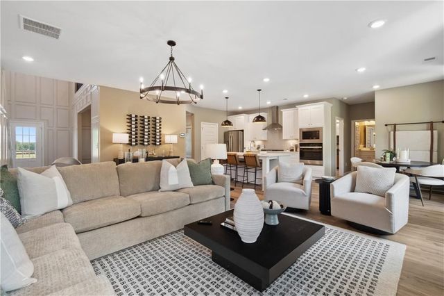 160 Compass Road, Hampton, GA 30228