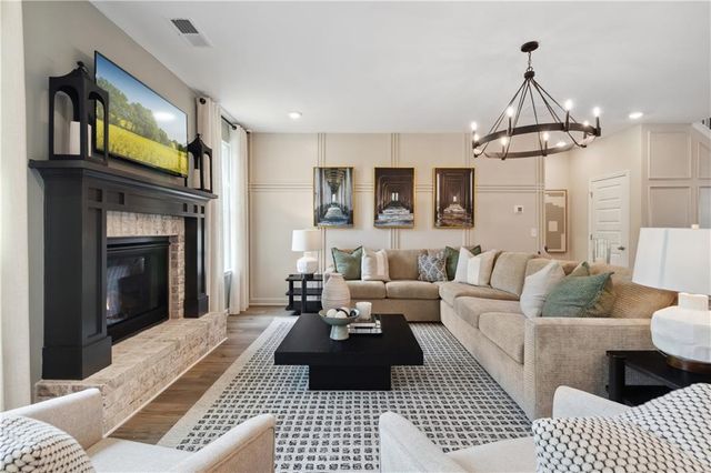 160 Compass Road, Hampton, GA 30228