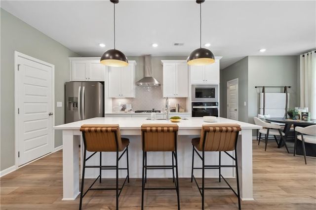 160 Compass Road, Hampton, GA 30228