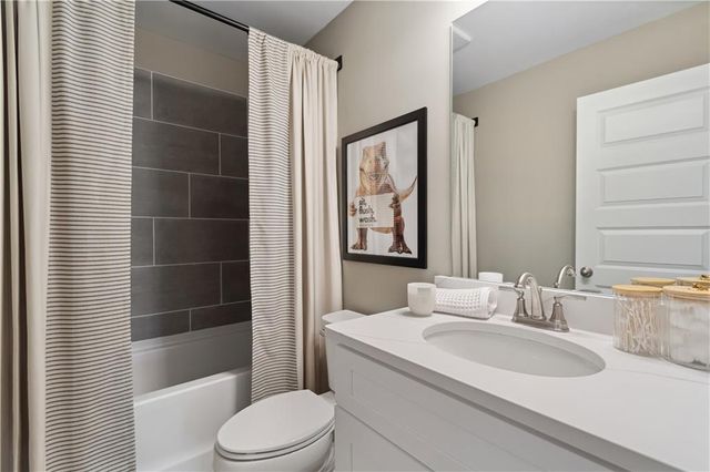 160 Compass Road, Hampton, GA 30228