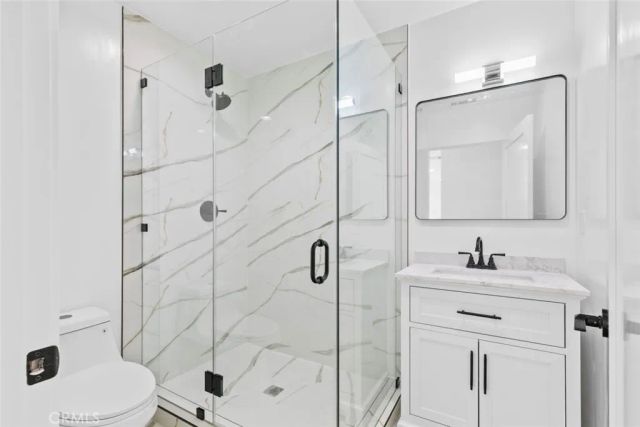 6842 Cedros Avenue, Van Nuys, CA 91405