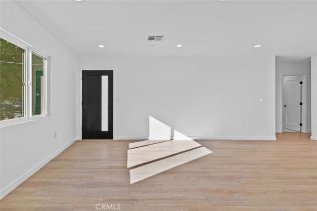 6842 Cedros Avenue, Van Nuys, CA 91405