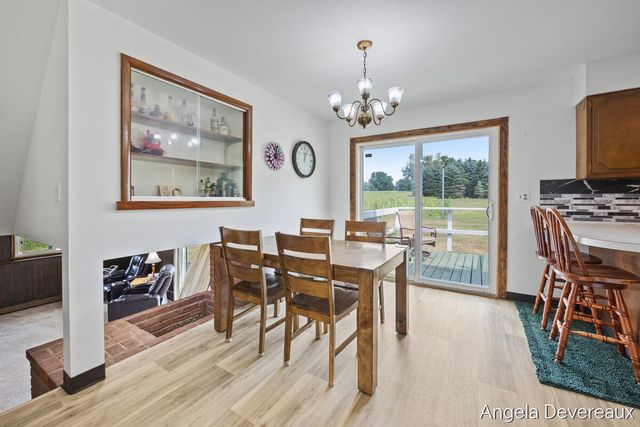 2637 17 Mile Road, Kent City, MI 49330