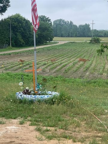 2637 17 Mile Road, Kent City, MI 49330