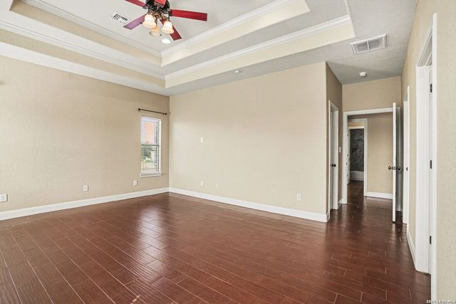 3270 County Road 405, Floresville, TX 78114