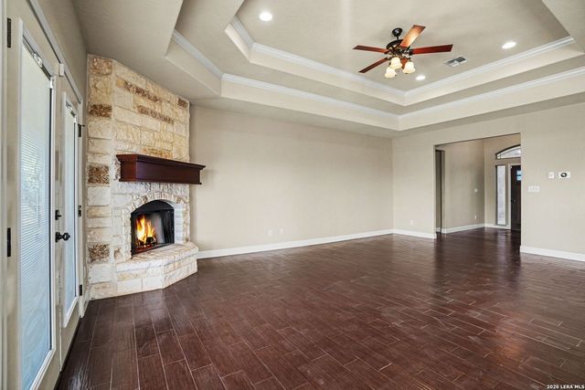 3270 County Road 405, Floresville, TX 78114