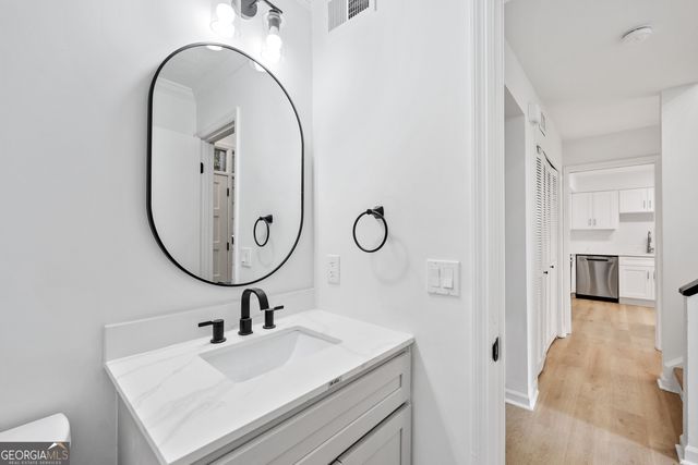 11 FORREST Place, Atlanta, GA 30328