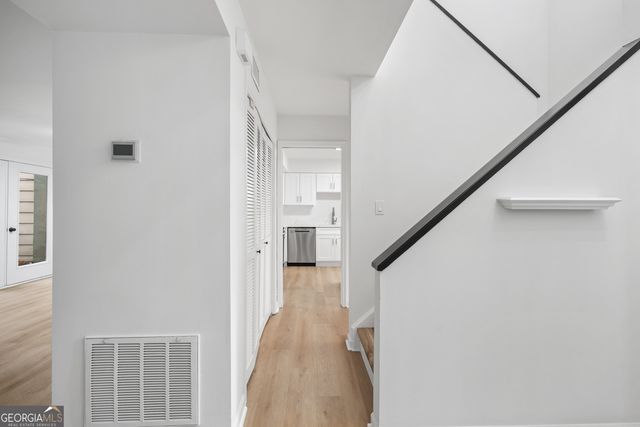 11 FORREST Place, Atlanta, GA 30328