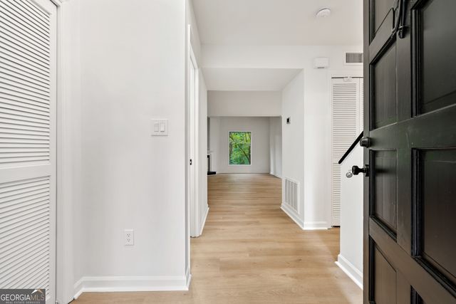 11 FORREST Place, Atlanta, GA 30328