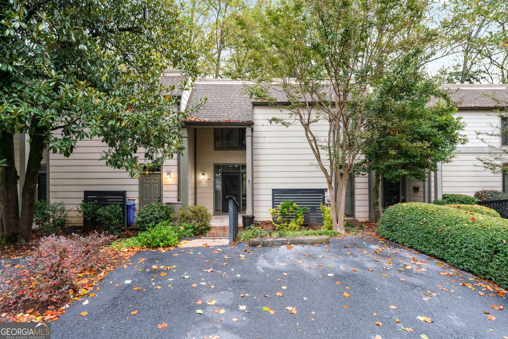 11 FORREST Place, Atlanta, GA 30328