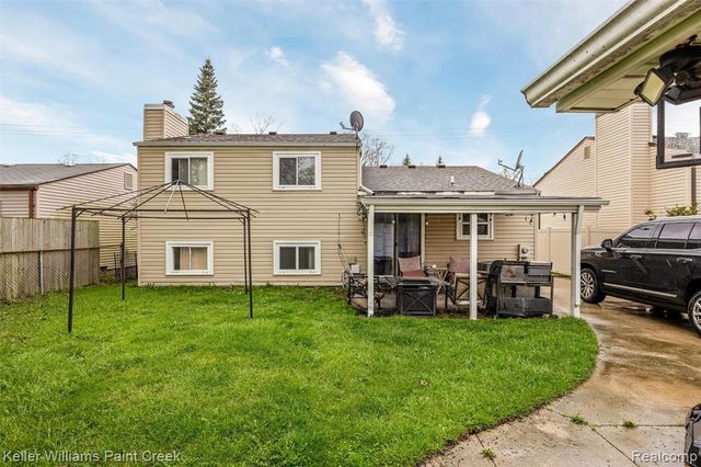 33984 Little Mack Avenue, Clinton Township, MI 48035