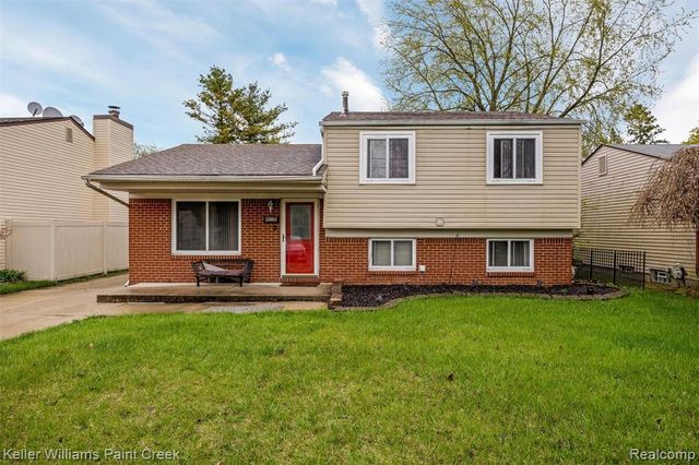 33984 Little Mack Avenue, Clinton Township, MI 48035