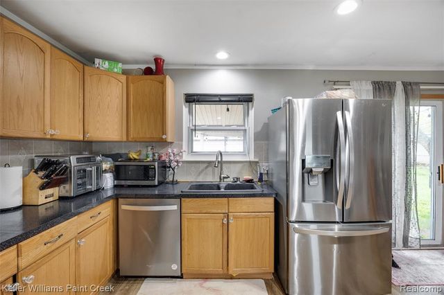 33984 Little Mack Avenue, Clinton Township, MI 48035