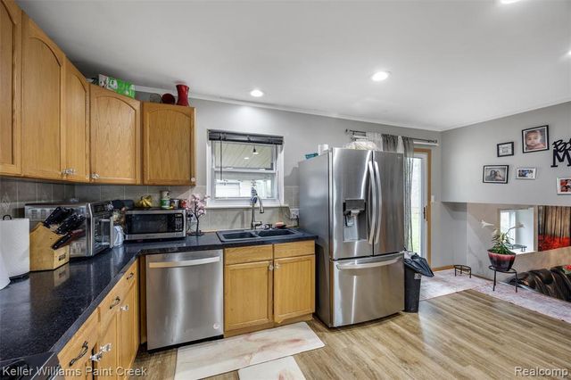 33984 Little Mack Avenue, Clinton Township, MI 48035