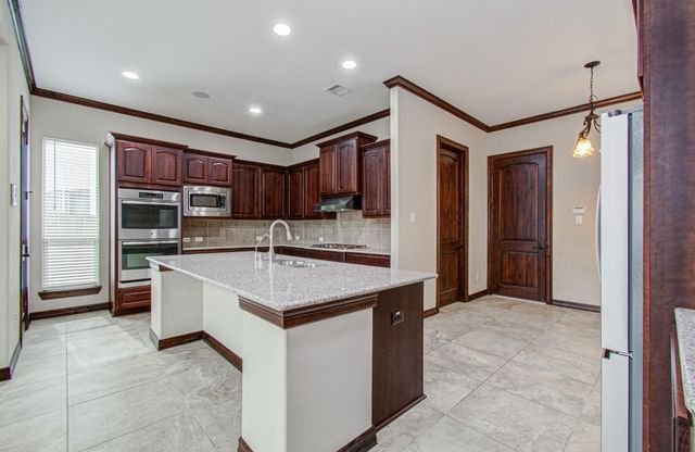 5711 Avon Landing Lane, Sugar Land, TX 77479