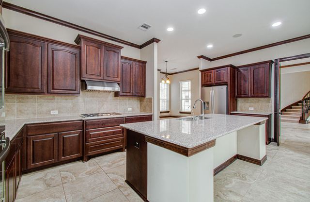5711 Avon Landing Lane, Sugar Land, TX 77479