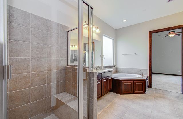 5711 Avon Landing Lane, Sugar Land, TX 77479