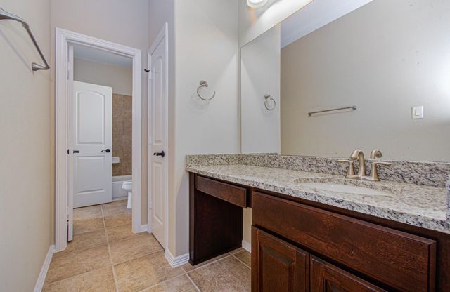 5711 Avon Landing Lane, Sugar Land, TX 77479
