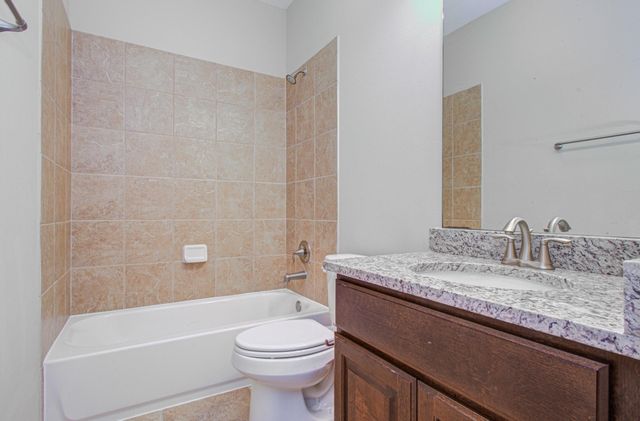 5711 Avon Landing Lane, Sugar Land, TX 77479