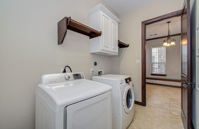 5711 Avon Landing Lane, Sugar Land, TX 77479