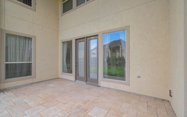 5711 Avon Landing Lane, Sugar Land, TX 77479