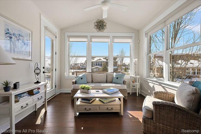 22841 Shepherds Hollow Drive, Lyon Charter Township, MI 48178