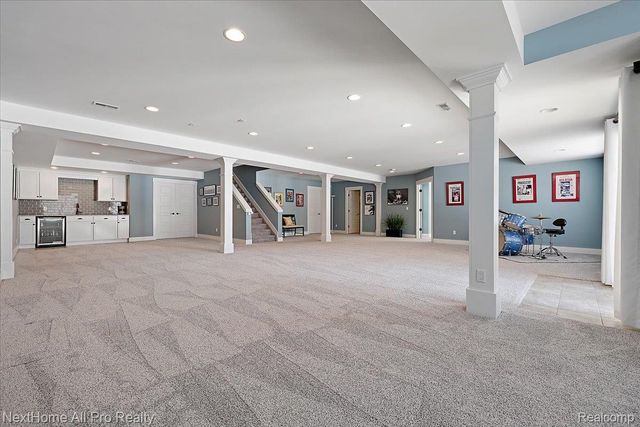 22841 Shepherds Hollow Drive, Lyon Charter Township, MI 48178