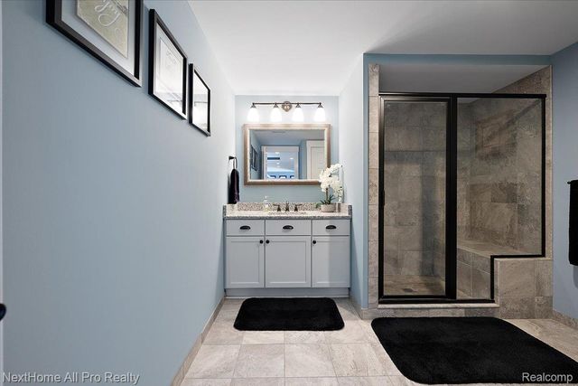 22841 Shepherds Hollow Drive, Lyon Charter Township, MI 48178