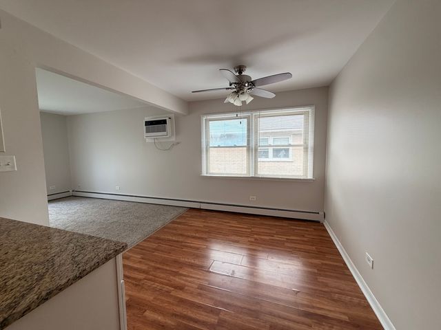 4508 PARK Avenue 3C, Brookfield, IL 60513