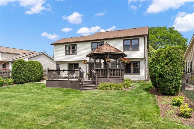 1875 Hawk Lane, Elk Grove Village, IL 60007