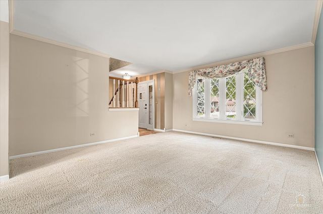1875 Hawk Lane, Elk Grove Village, IL 60007