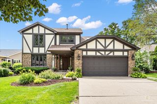 1875 Hawk Lane, Elk Grove Village, IL 60007