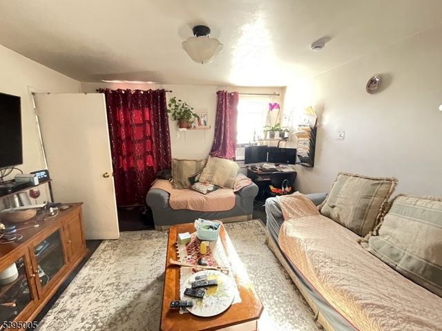 10 Monroe St, Newark City, NJ 07105