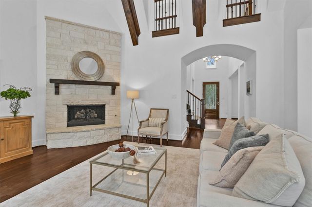 182 Caledonia Circle, Montgomery, TX 77316