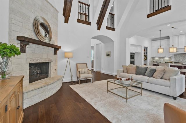 182 Caledonia Circle, Montgomery, TX 77316