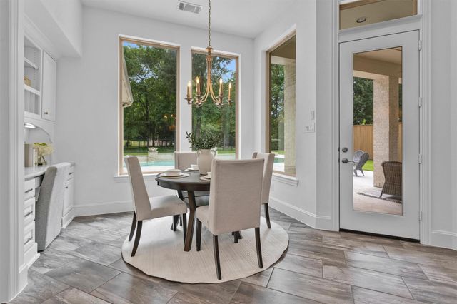 182 Caledonia Circle, Montgomery, TX 77316