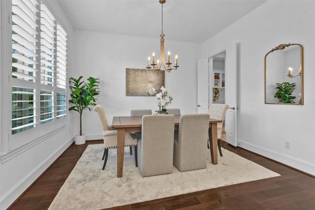 182 Caledonia Circle, Montgomery, TX 77316