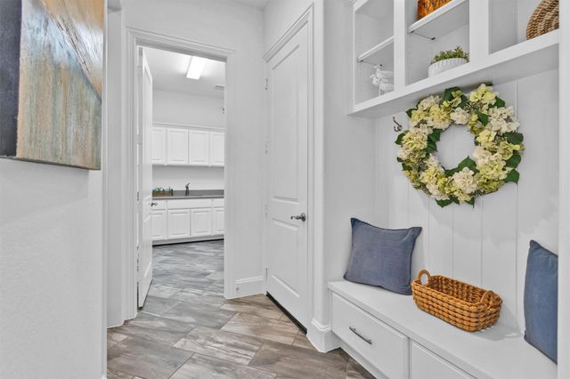182 Caledonia Circle, Montgomery, TX 77316
