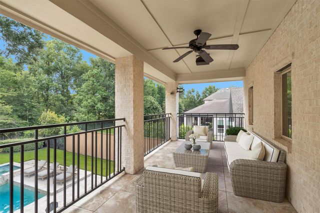 182 Caledonia Circle, Montgomery, TX 77316