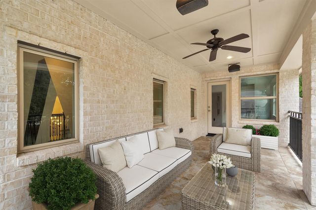 182 Caledonia Circle, Montgomery, TX 77316