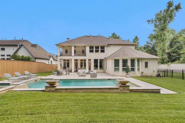 182 Caledonia Circle, Montgomery, TX 77316