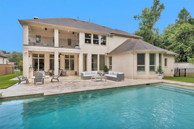 182 Caledonia Circle, Montgomery, TX 77316