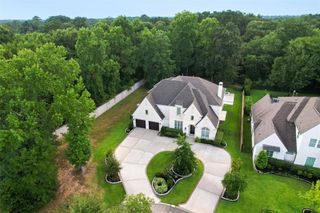 182 Caledonia Circle, Montgomery, TX 77316