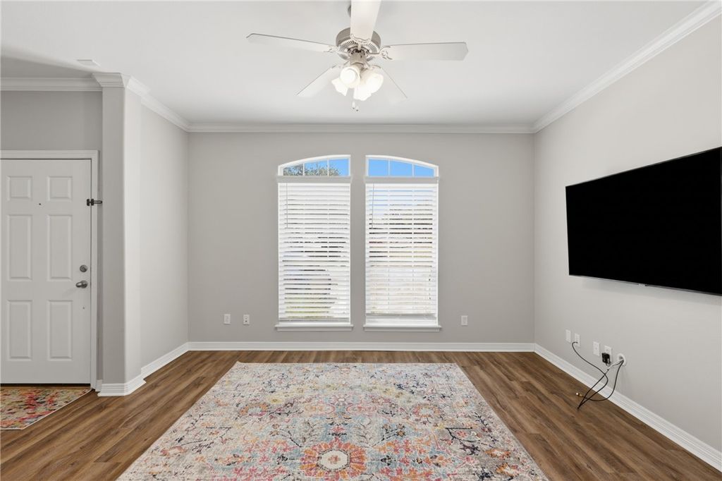 305 Holleman Drive E 1004, College Station, TX 77840 — photo 4