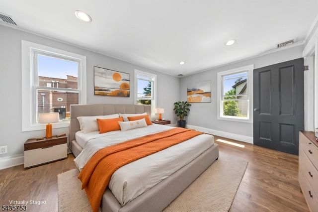 252 Passaic Ave, Hasbrouck Heights Boro, NJ 07604