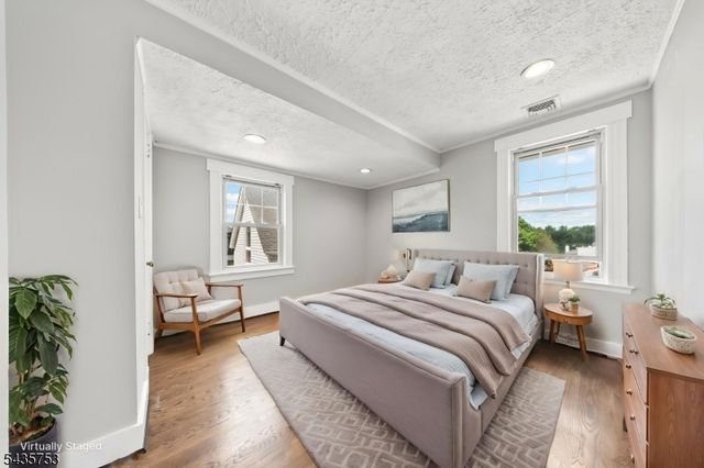 252 Passaic Ave, Hasbrouck Heights Boro, NJ 07604