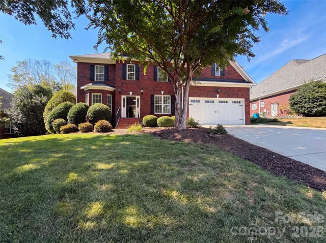 114 Stirling Heights Lane, Fort Mill, SC 29715